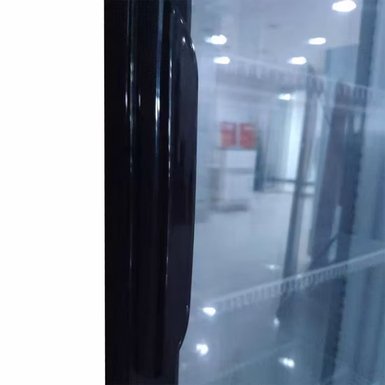 Fan Cooling 450L Colume Glass Door Merchandiser for Beverage